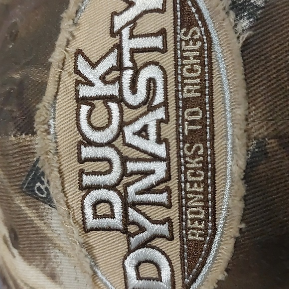 Duck DYNASTY Camo Hat - Picture 6 of 6